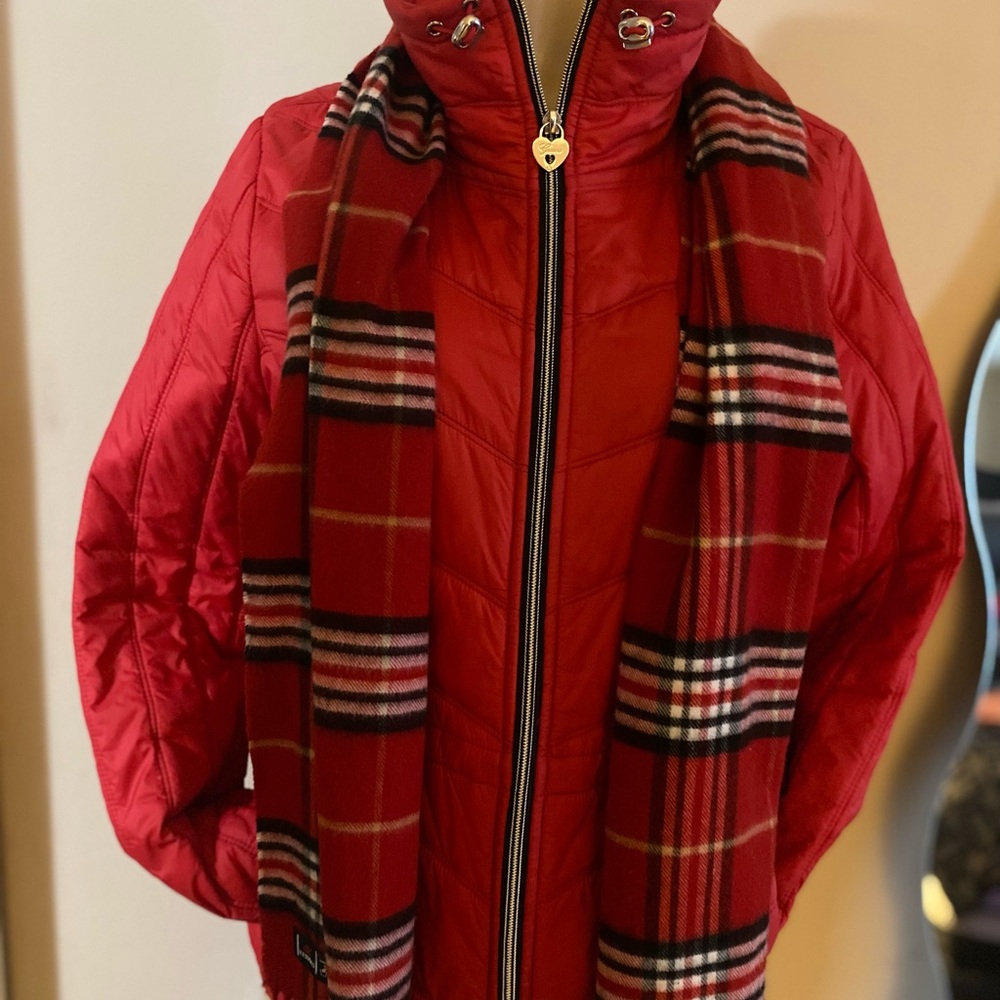 Guess wind breaker Jacket